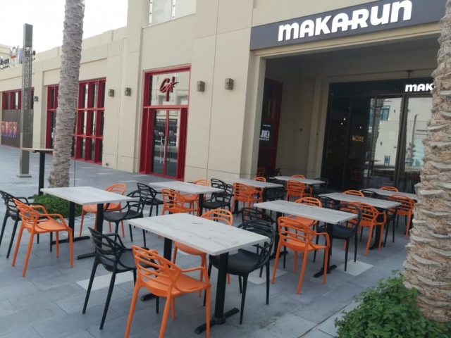 outdoor restaurant polypropylene chairs