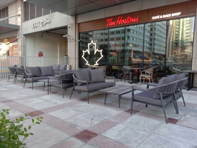 Lounge seating for restaurants