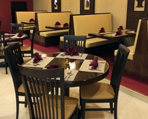 Fine Dinning restaurant furniture with elegant high back chairs