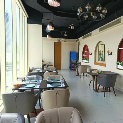 indoor coffee shop chairs