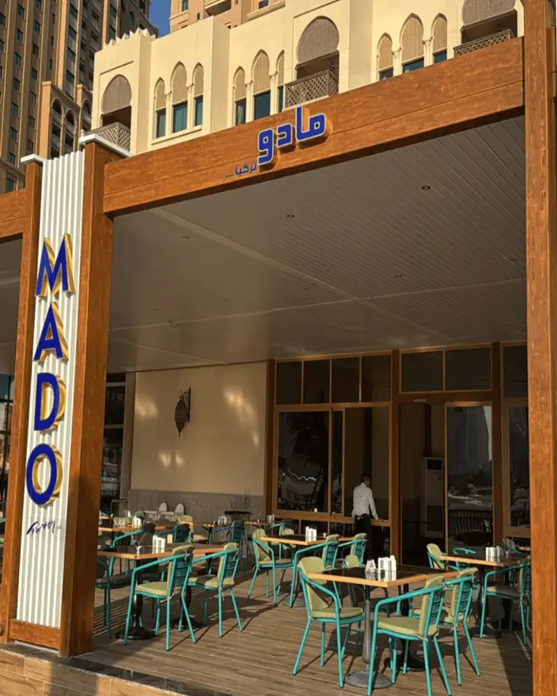 Mado furniture installation