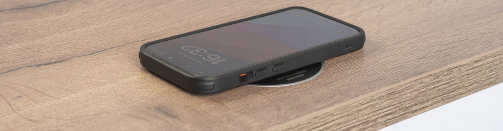 Wireless Charger for restaurant and cafe