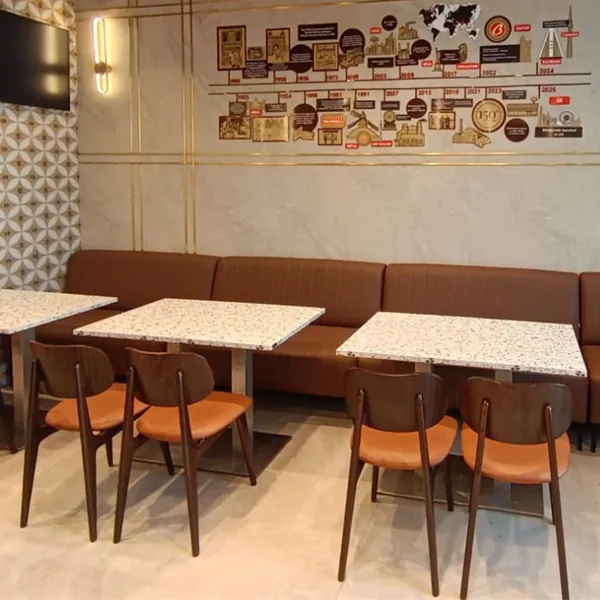Chair-indoor-cafe-Dubai